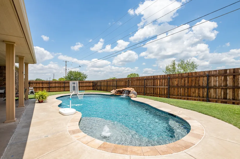 1004 Vineyard Lane Henrietta, TX 76365
