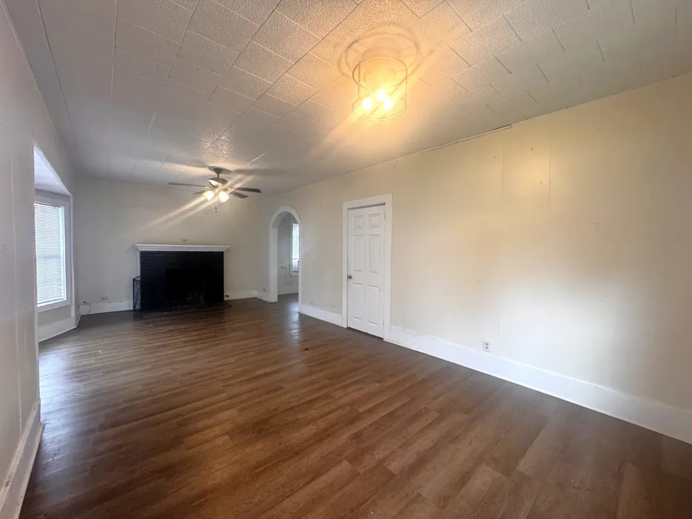 414 W 4th St. Mt Pleasant, TX 75455