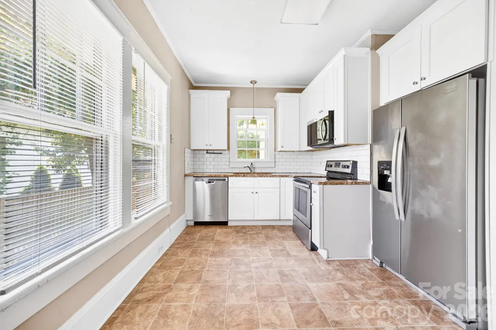 11 Cedar Street Belmont, NC 28012