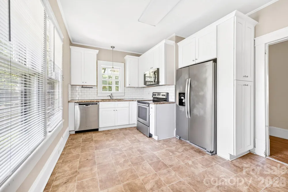 11 Cedar Street Belmont, NC 28012