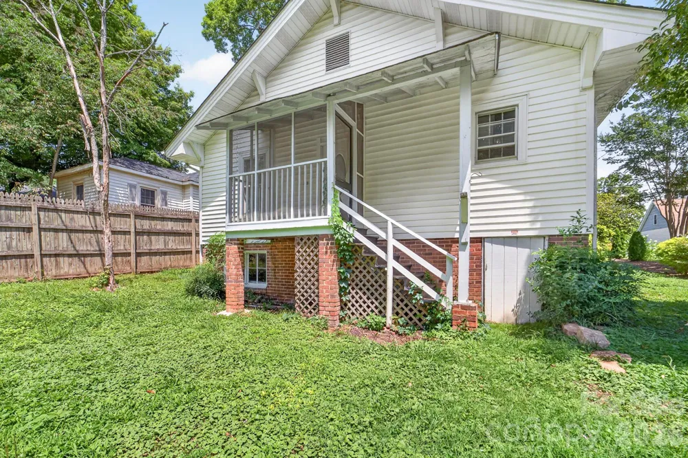 11 Cedar Street Belmont, NC 28012