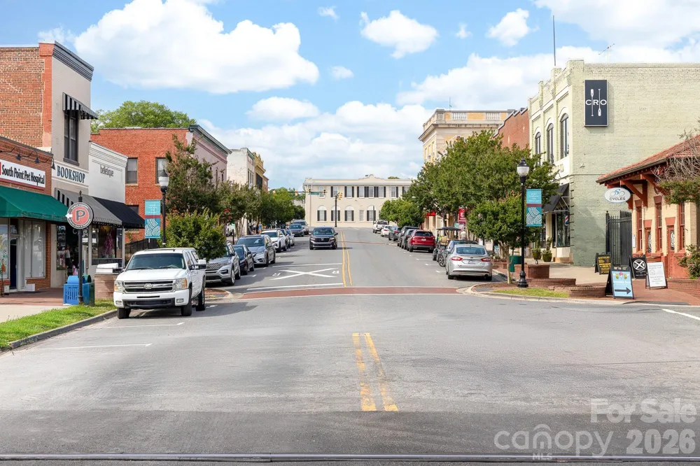 11 Cedar Street Belmont, NC 28012