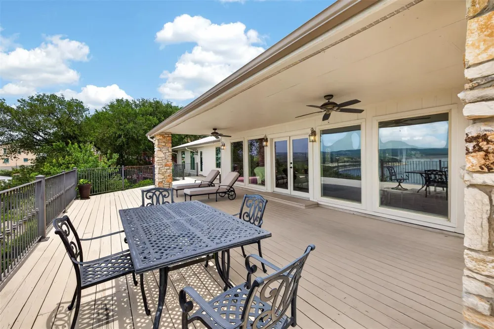 955 Skyline Drive Canyon Lake, TX 78133