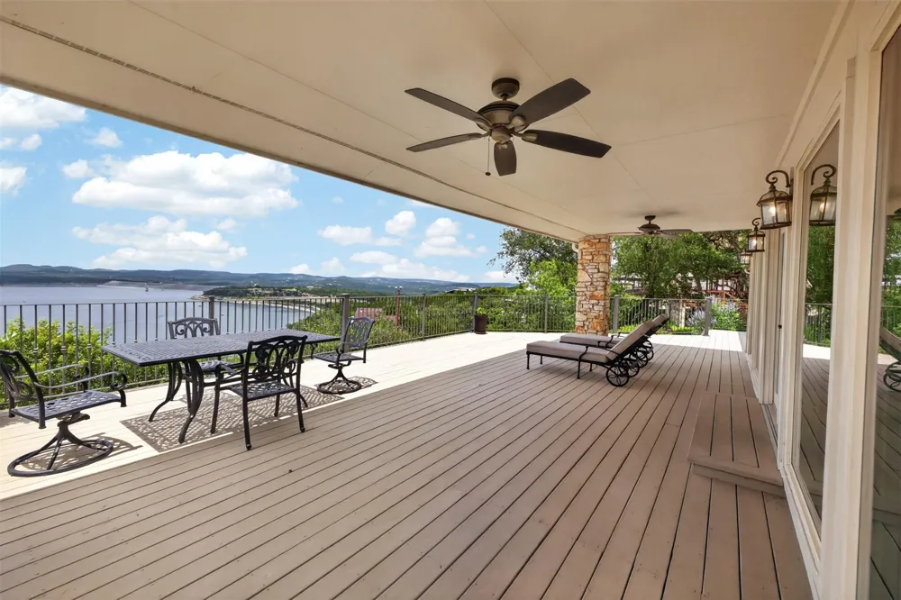 955 Skyline Drive Canyon Lake, TX 78133