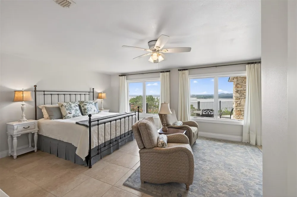 955 Skyline Drive Canyon Lake, TX 78133