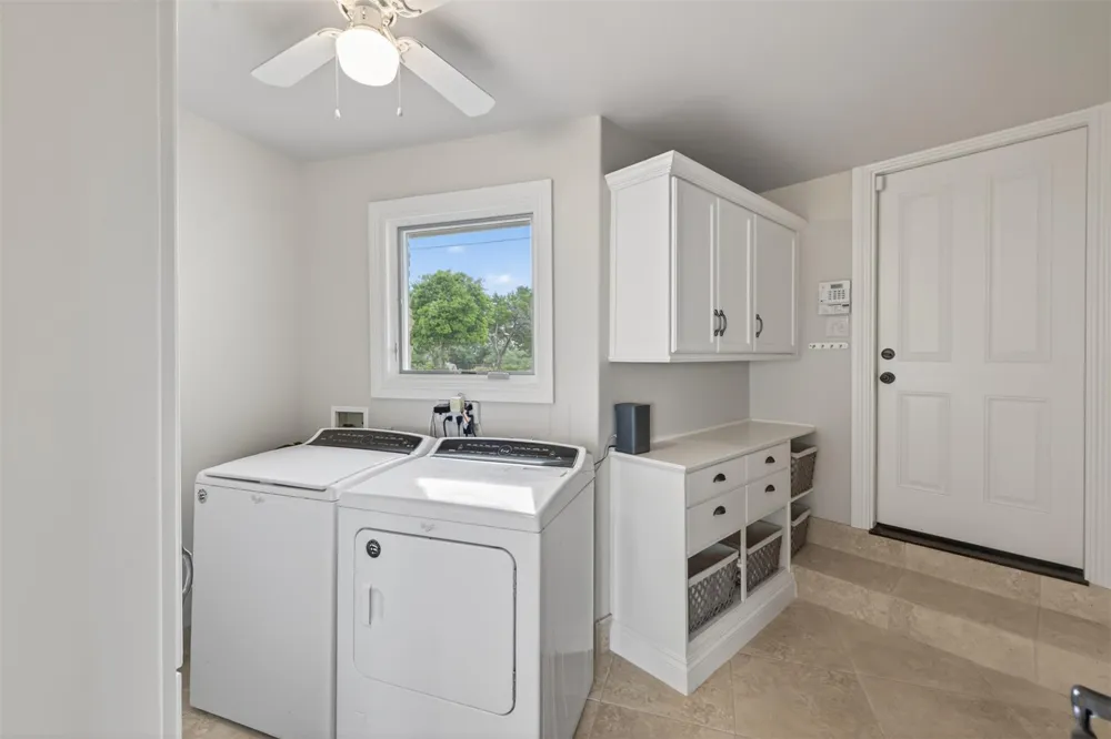 955 Skyline Drive Canyon Lake, TX 78133