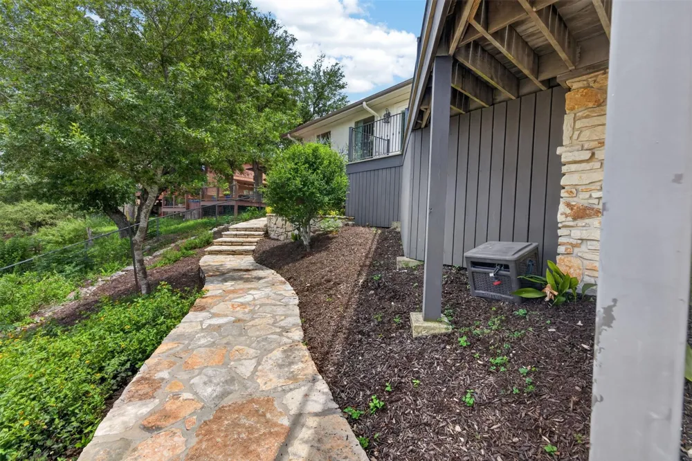 955 Skyline Drive Canyon Lake, TX 78133