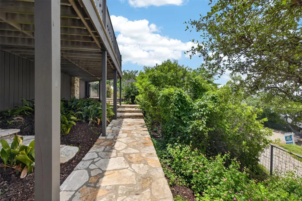 955 Skyline Drive Canyon Lake, TX 78133