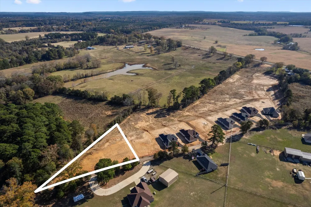 CR 4323 Pittsburg, TX 75686