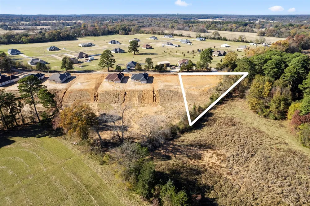 CR 4323 Pittsburg, TX 75686