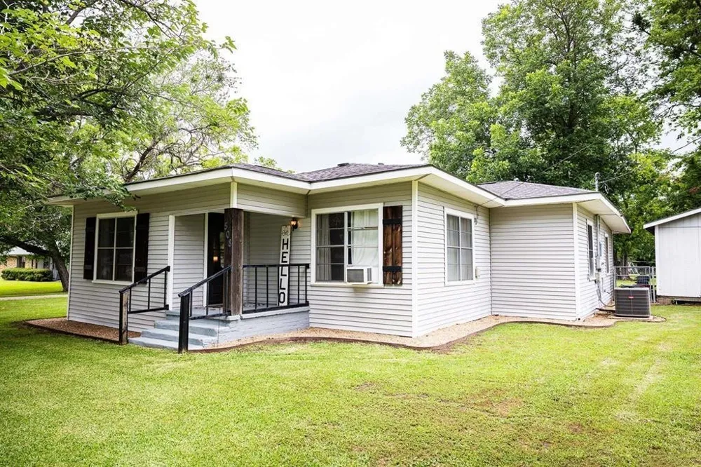 508 Fleming St. Mount Vernon, TX 75457