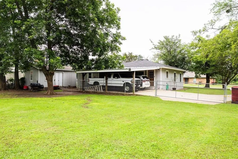 508 Fleming St. Mount Vernon, TX 75457