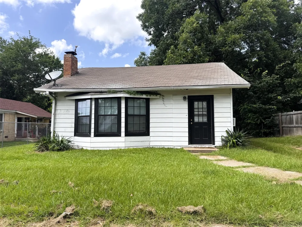 414 W 4th Street Mt Pleasant, TX 75455
