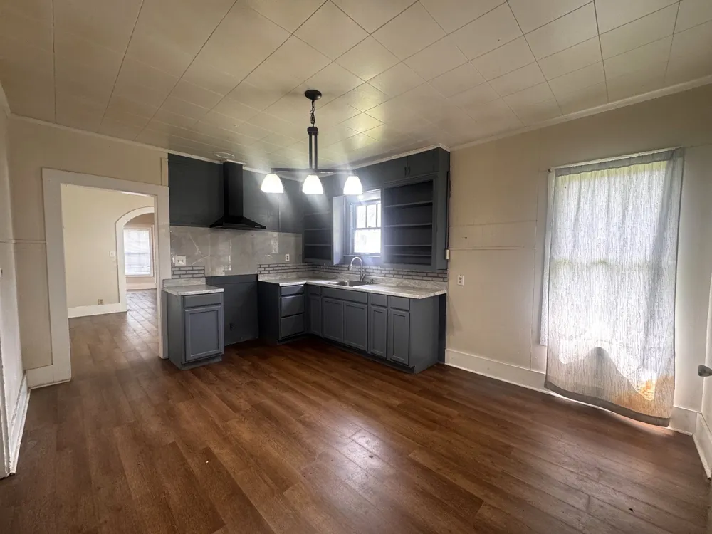 414 W 4th Street Mt Pleasant, TX 75455
