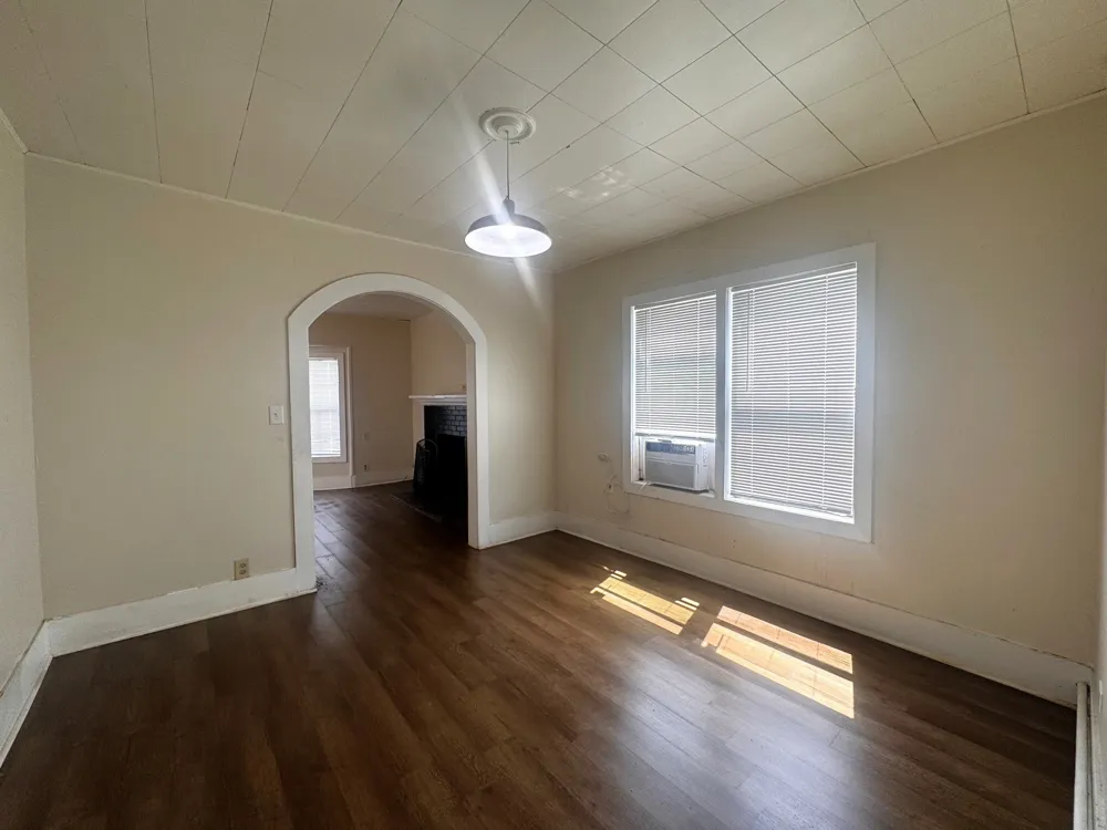 414 W 4th Street Mt Pleasant, TX 75455