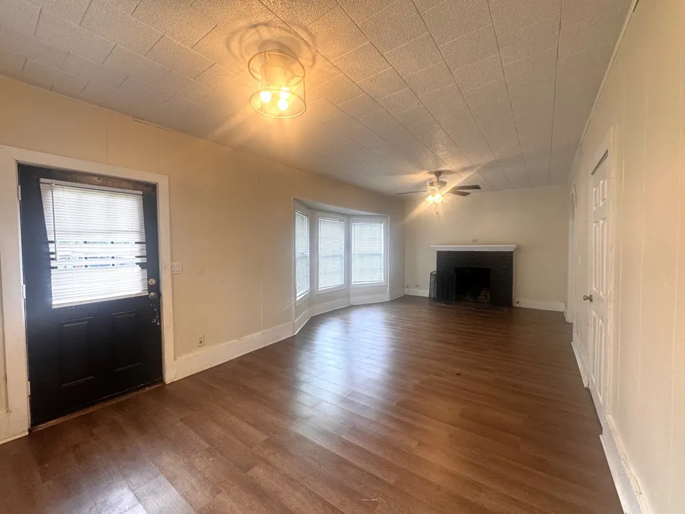 414 W 4th Street Mt Pleasant, TX 75455
