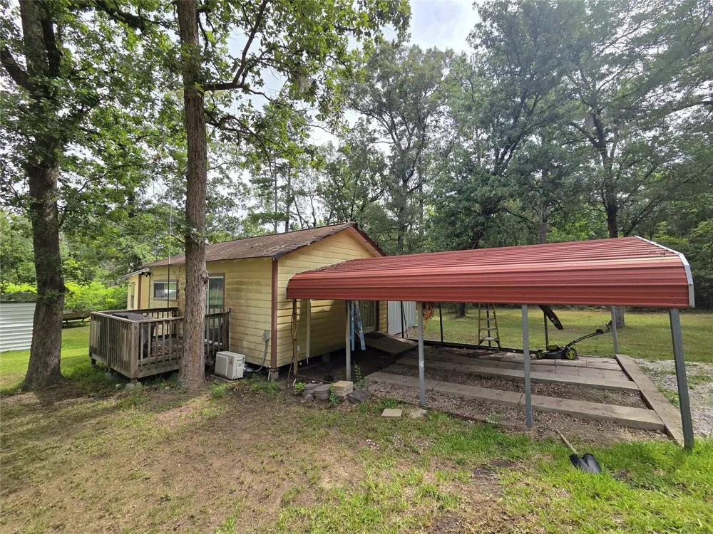 311 Chestnut Bend Huntsville, TX 77320