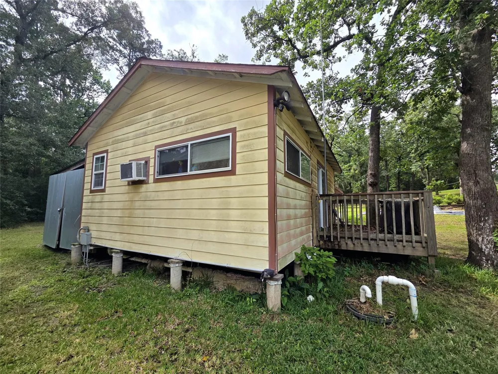311 Chestnut Bend Huntsville, TX 77320