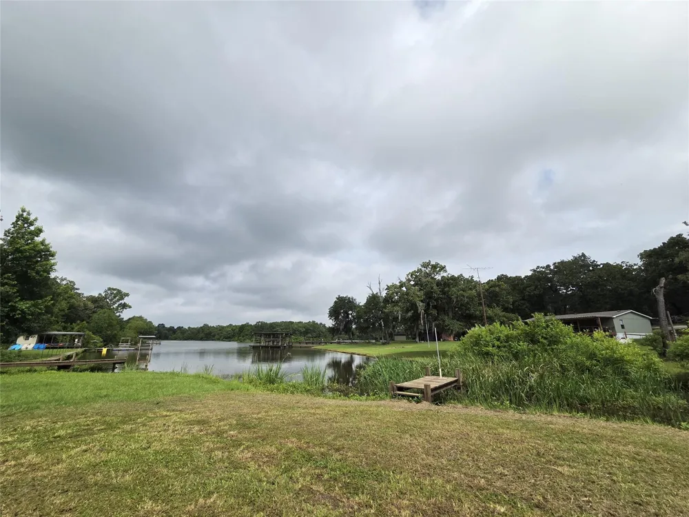 311 Chestnut Bend Huntsville, TX 77320