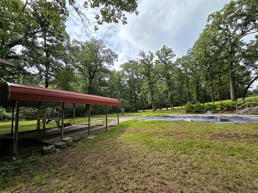 311 Chestnut Bend Huntsville, TX 77320