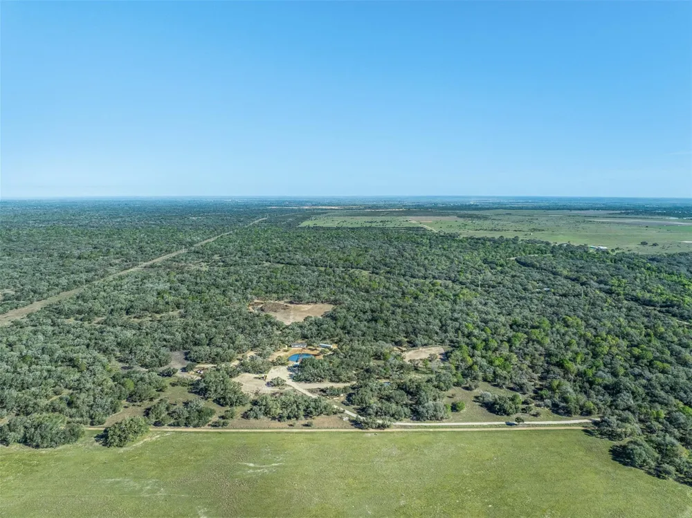 1746 County Road 103 Columbus, TX 78934