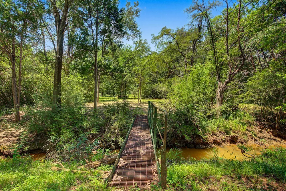466 Elm Creek Road Rockdale, TX 76567