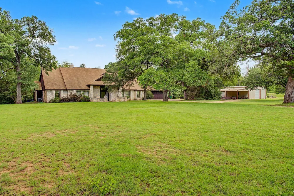 466 Elm Creek Road Rockdale, TX 76567