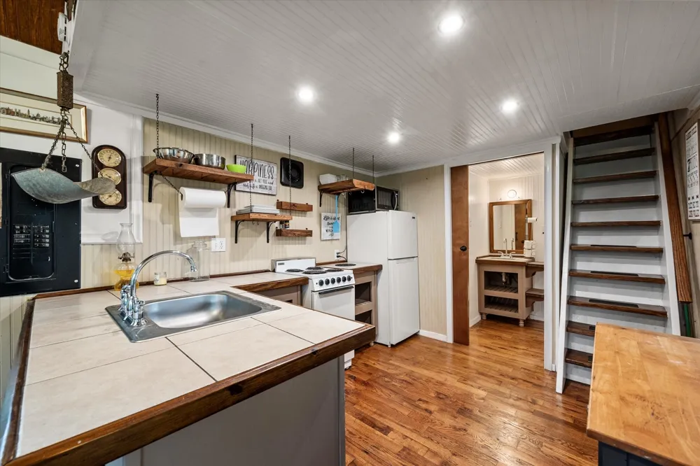 14036 Old Texaco Road Conroe, TX 77302