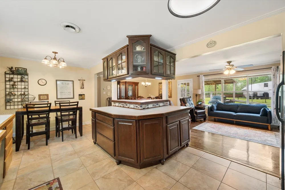 14036 Old Texaco Road Conroe, TX 77302