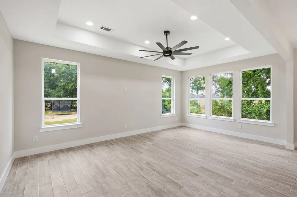 201 E Freeman Street Ennis, TX 75119