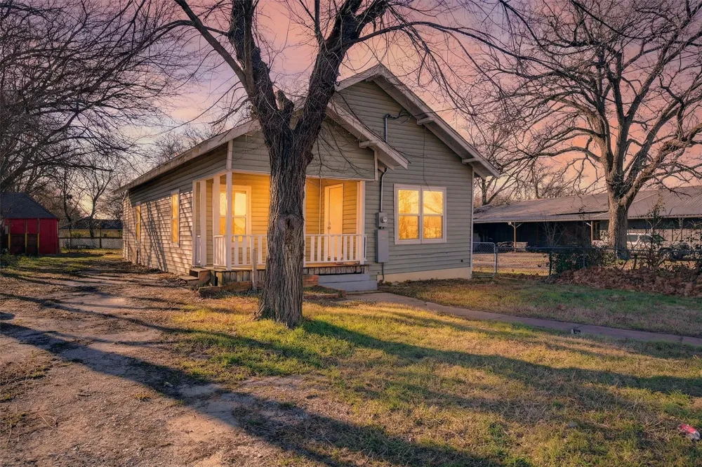 710 E Lamar Street Sherman, TX 75090
