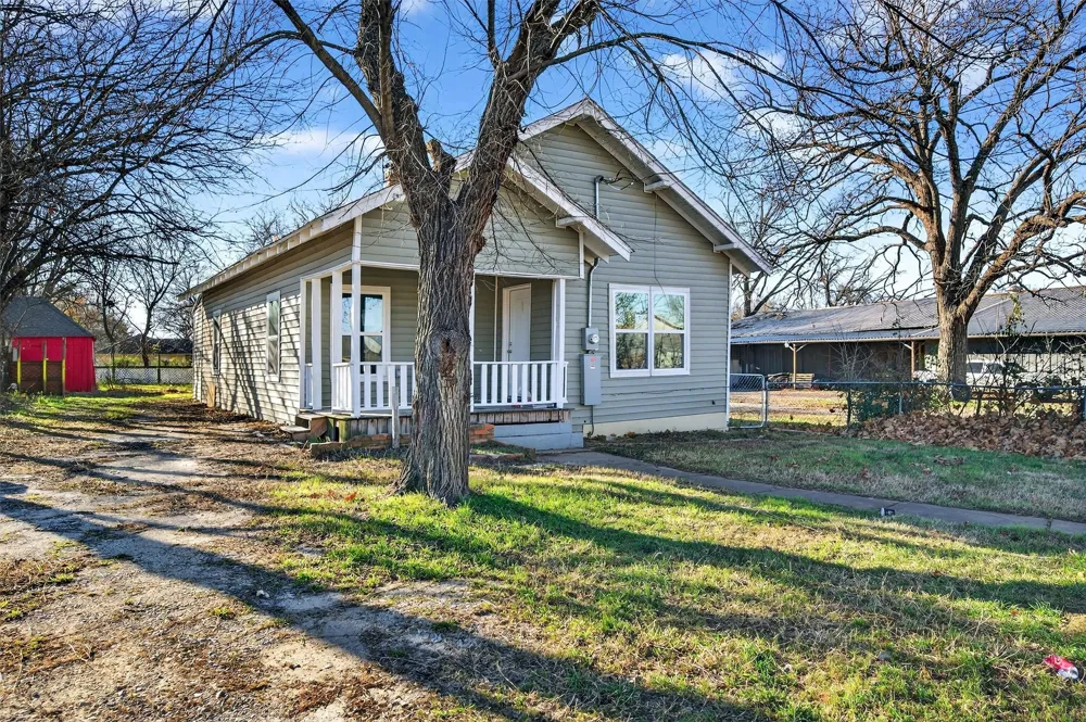 710 E Lamar Street Sherman, TX 75090