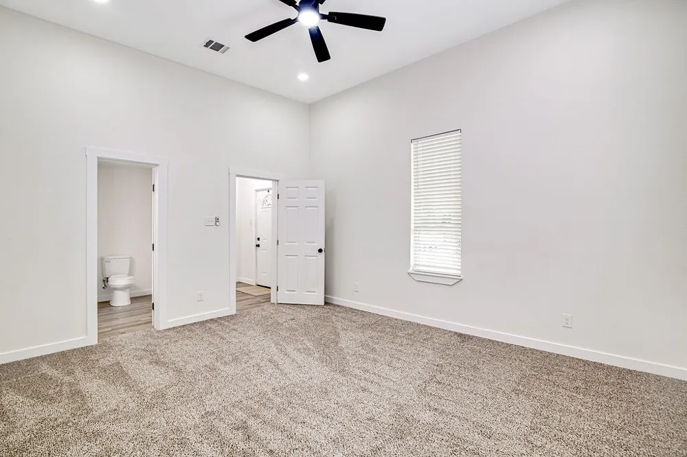 904 S Anglin Street Cleburne, TX 76031