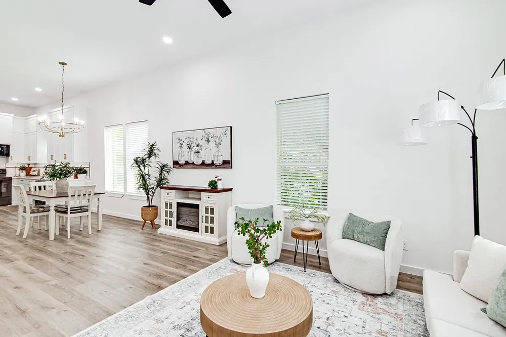 904 S Anglin Street Cleburne, TX 76031