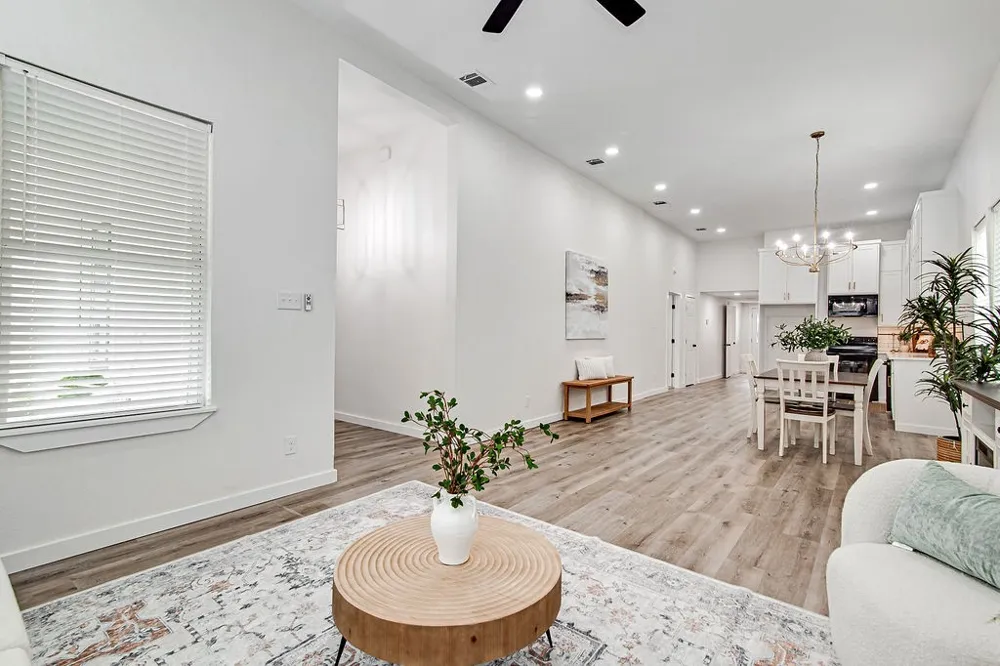 904 S Anglin Street Cleburne, TX 76031