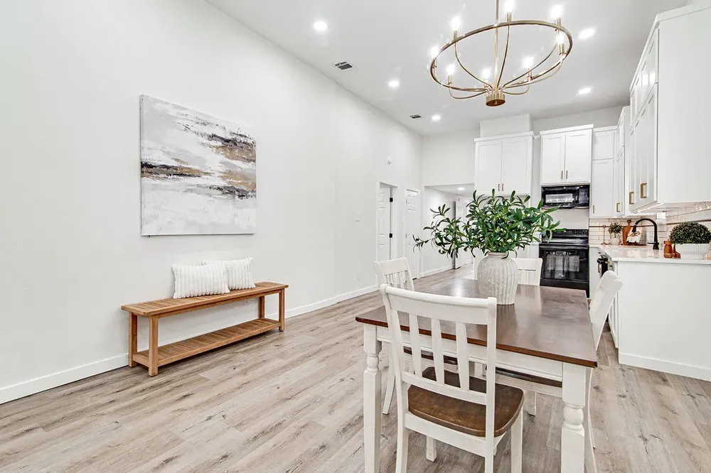 904 S Anglin Street Cleburne, TX 76031