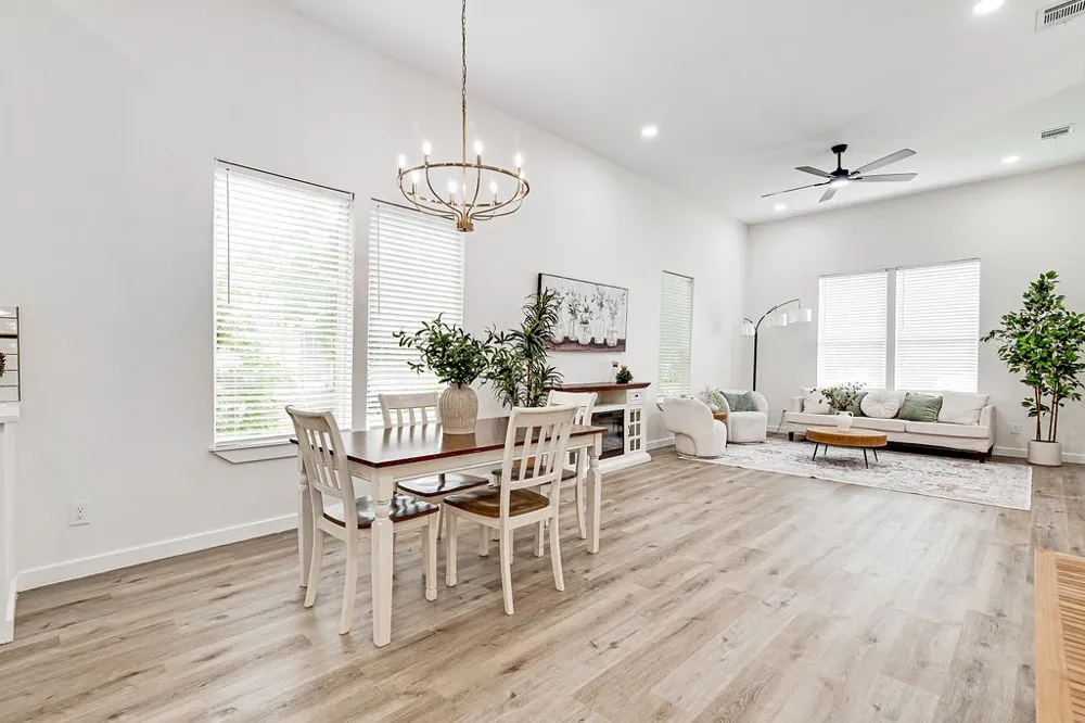 904 S Anglin Street Cleburne, TX 76031