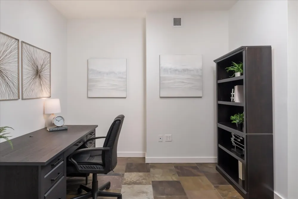 1812 West Avenue #207 Austin, TX 78701