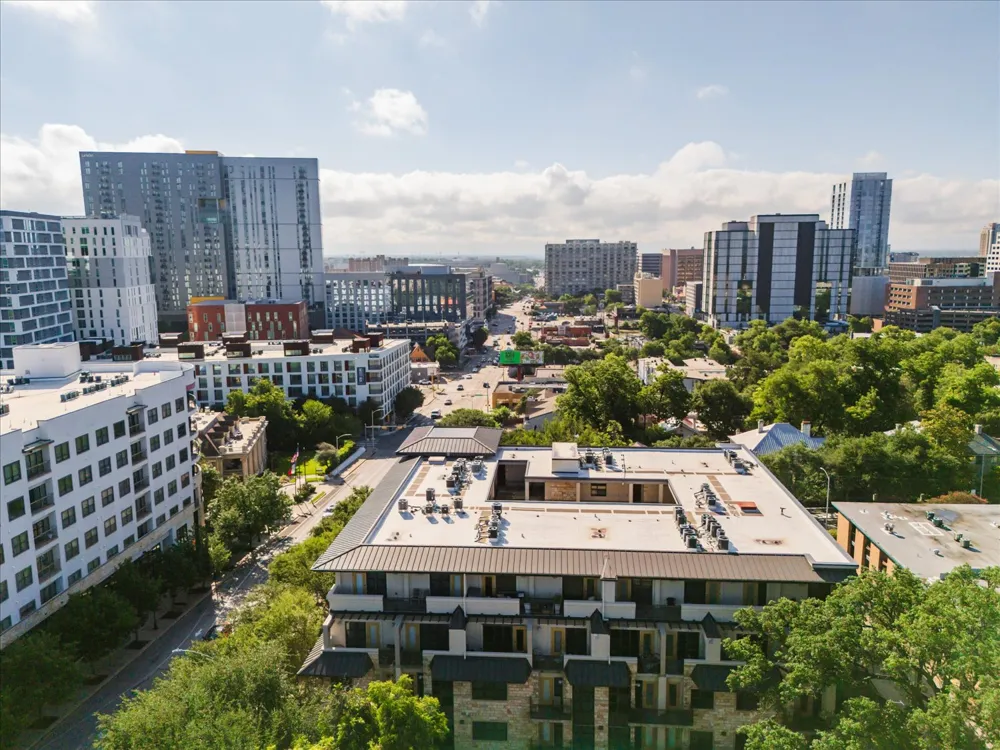 1812 West Avenue #207 Austin, TX 78701