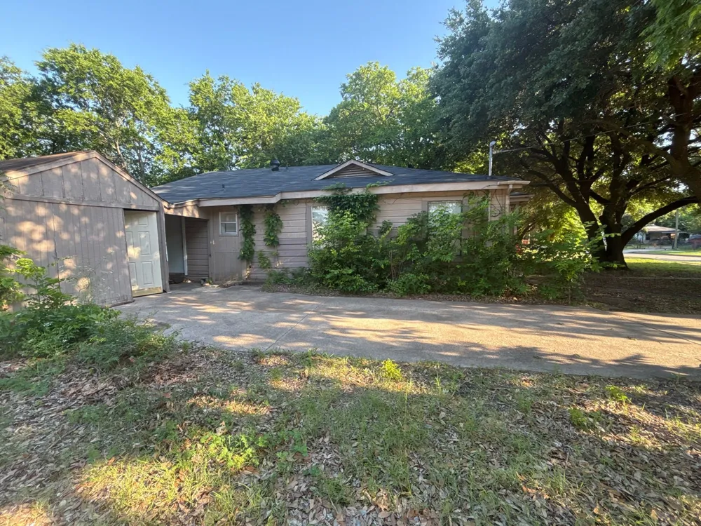 2934 Kirven Street Dallas, TX 75227