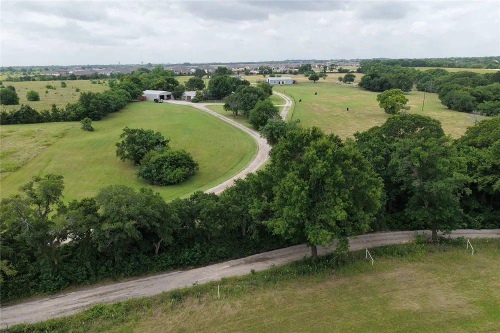 809 Stephenson Road Red Oak, TX 75154