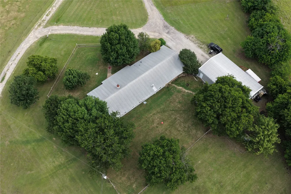 809 Stephenson Road Red Oak, TX 75154