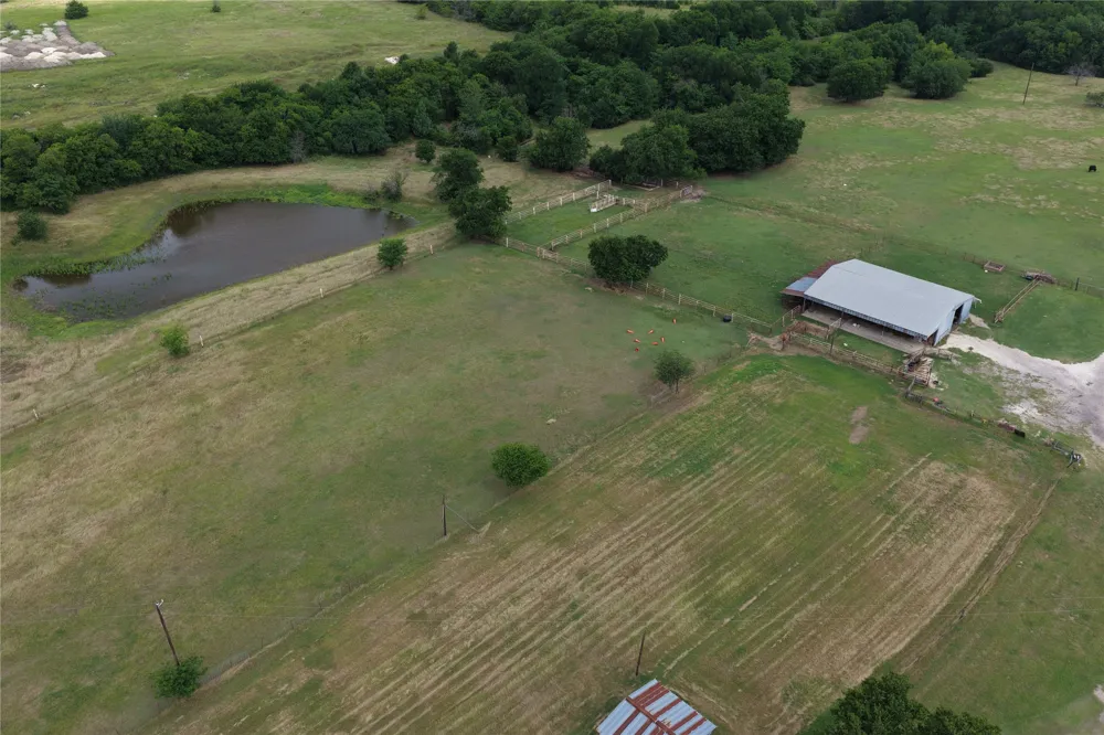 809 Stephenson Road Red Oak, TX 75154