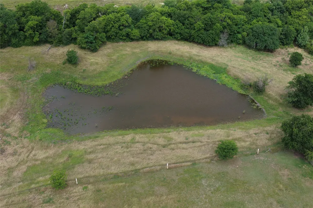 809 Stephenson Road Red Oak, TX 75154