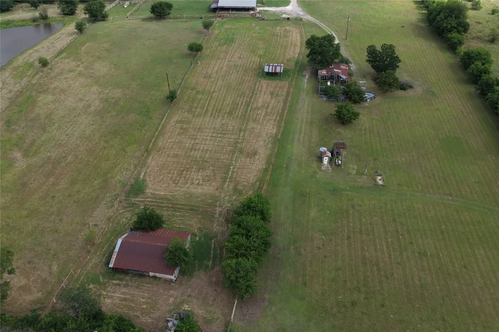 809 Stephenson Road Red Oak, TX 75154