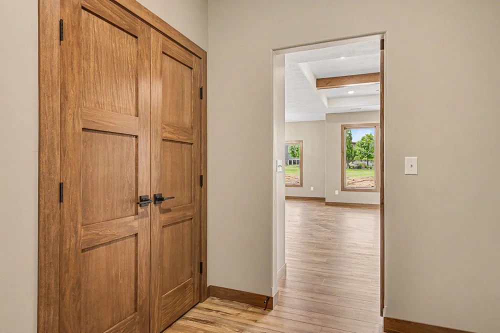 1507 Buffalo Ridge Drive Luverne, MN 56156