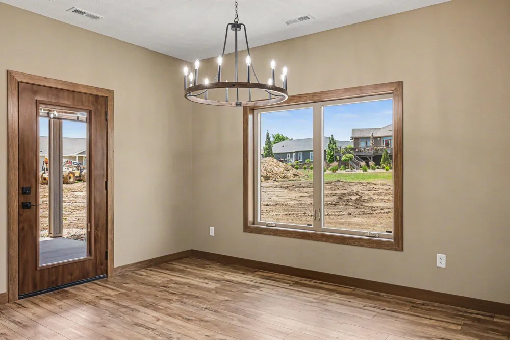 1507 Buffalo Ridge Drive Luverne, MN 56156
