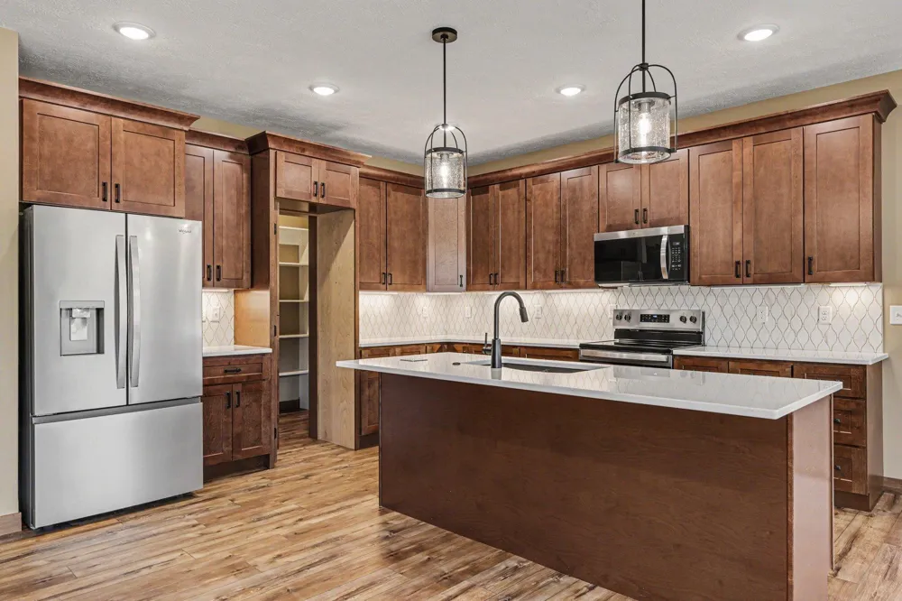 1507 Buffalo Ridge Drive Luverne, MN 56156