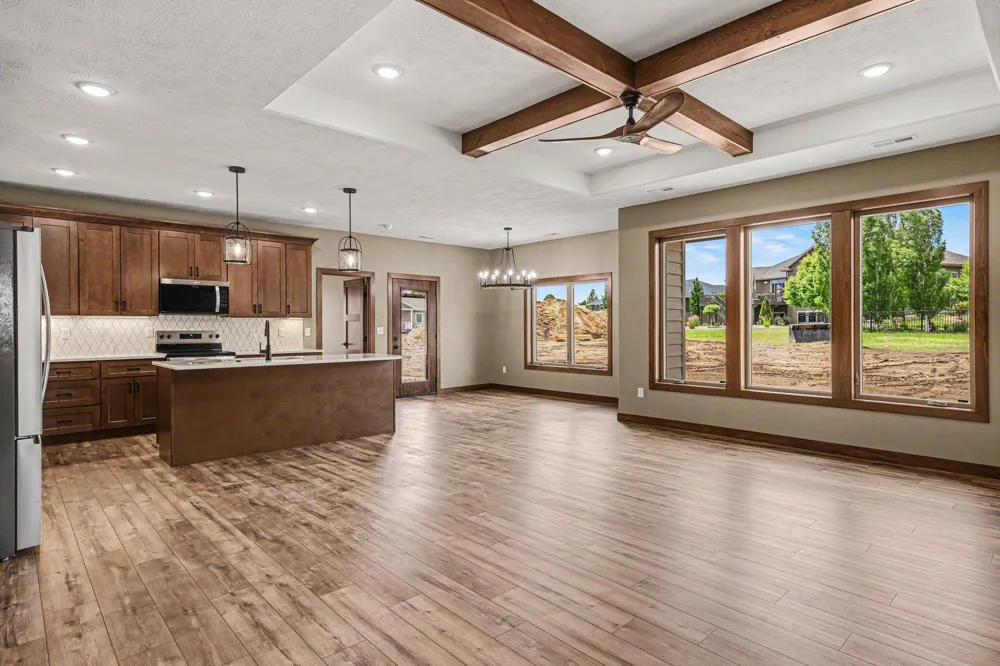1507 Buffalo Ridge Drive Luverne, MN 56156