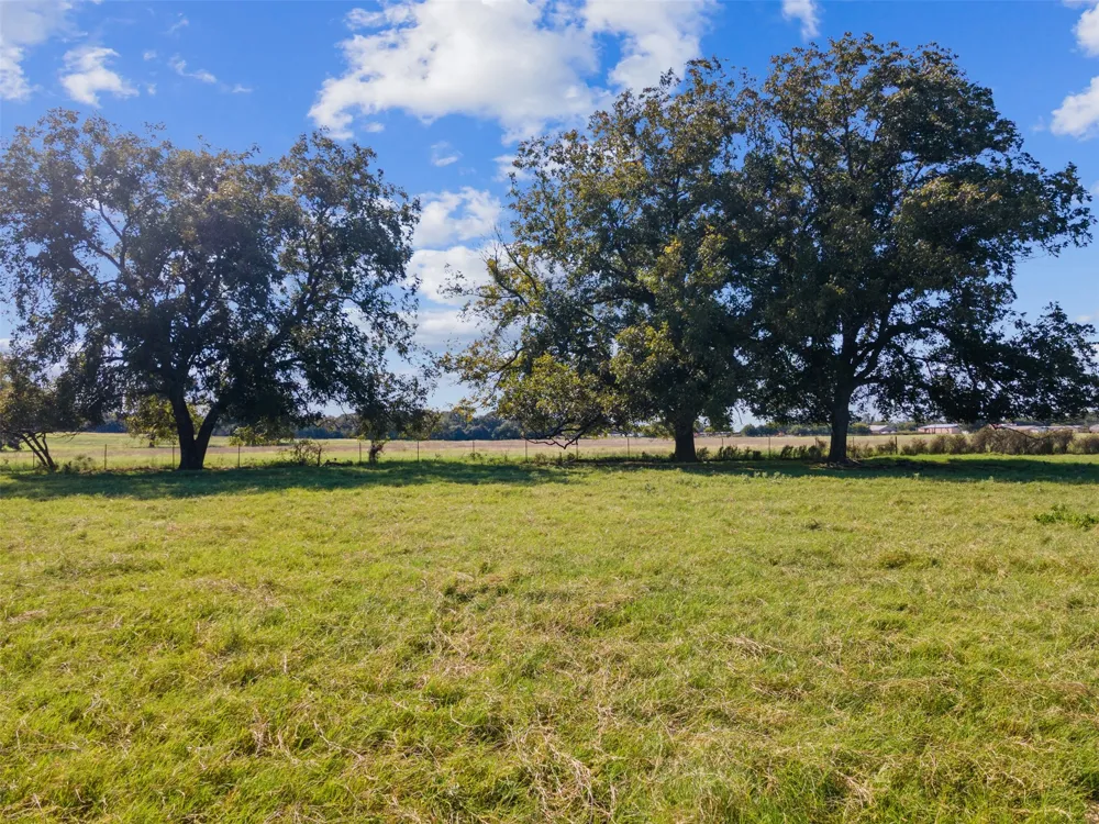 324 E Highway 6 Iredell, TX 76649